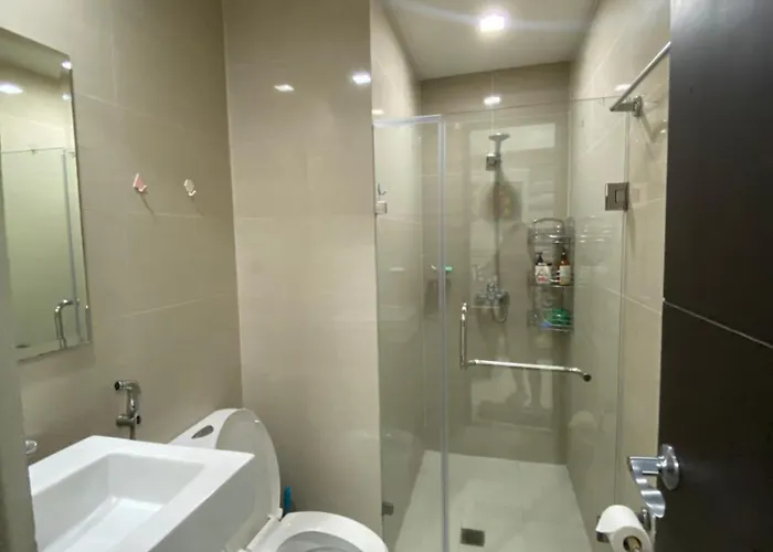 Hotel Alliyah's Condotel Near Naia Terminal 3